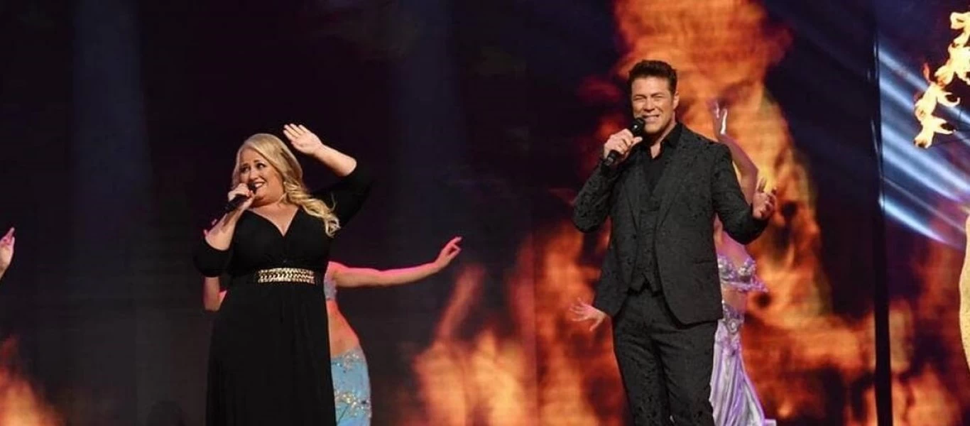 J2US: Η έκπληξη του Χρήστου Χολίδη για τα γενέθλια της Παρθένας Χοροζίδου (βίντεο)